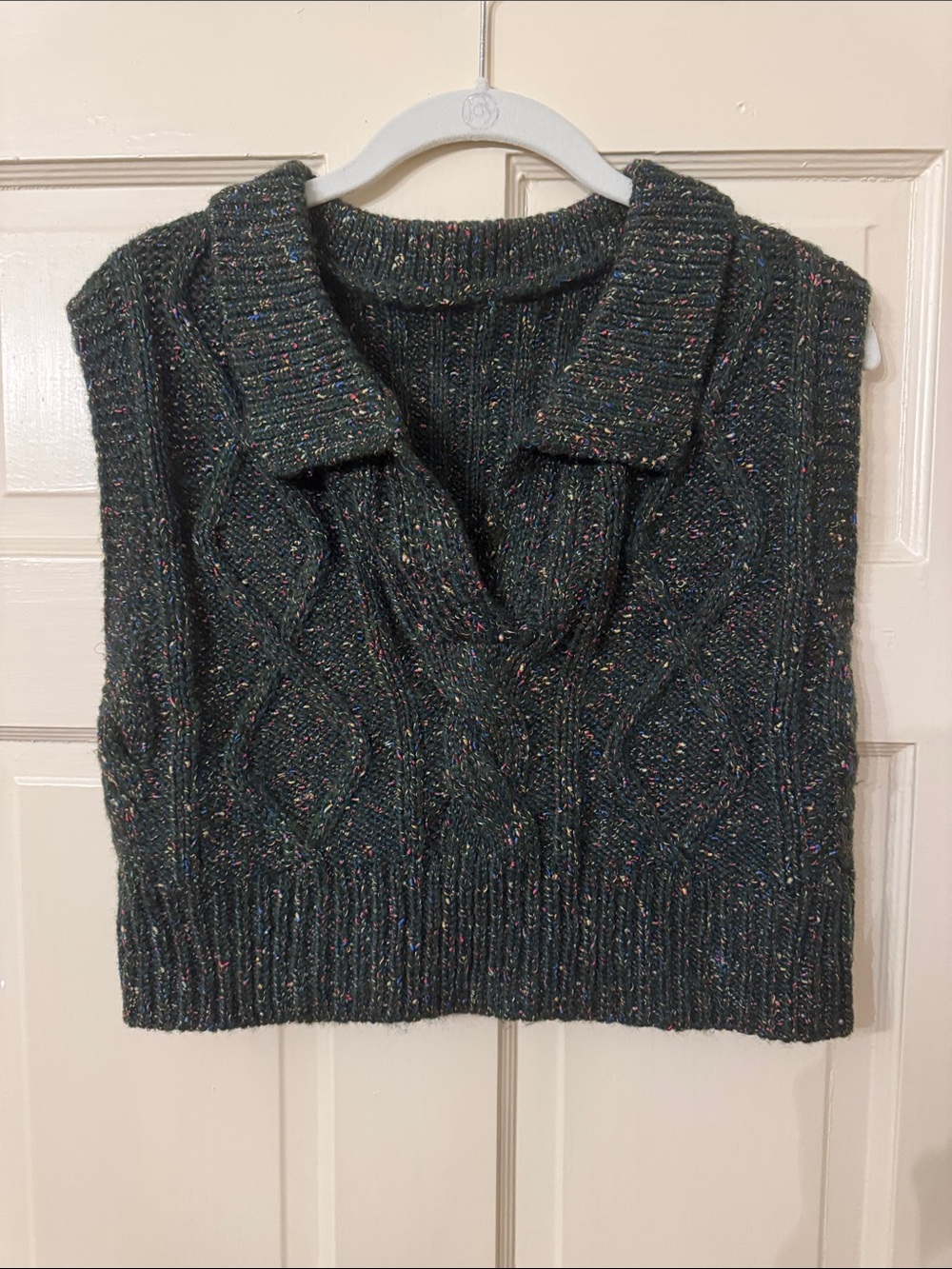 Cider Dark Green Cable-Knit V-Neck Sweater Vest with Collared Neck